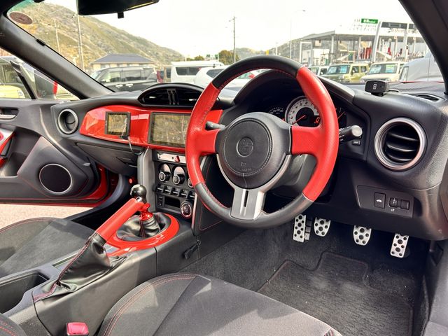 TOYOTA 86 2012 Image 31