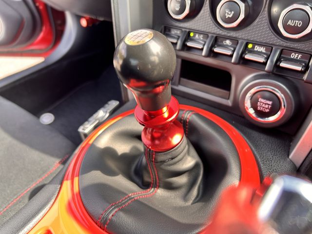 TOYOTA 86 2012 Image 31