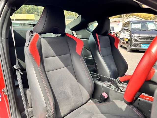 TOYOTA 86 2012 Image 31