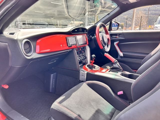 TOYOTA 86 2012 Image 31