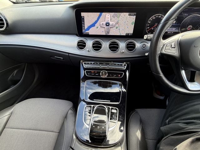 MERCEDES BENZ E CLAS 2017 Image 31