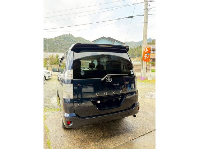 TOYOTA VOXY 2005 Image 31