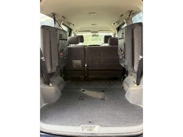 TOYOTA VOXY 2005 Image 31