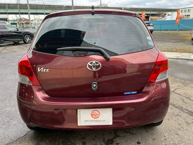 TOYOTA VITZ 2010 Image 31