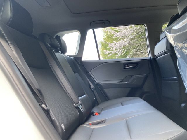 TOYOTA RAV4 HYBRID 4WD 2026 Image 31