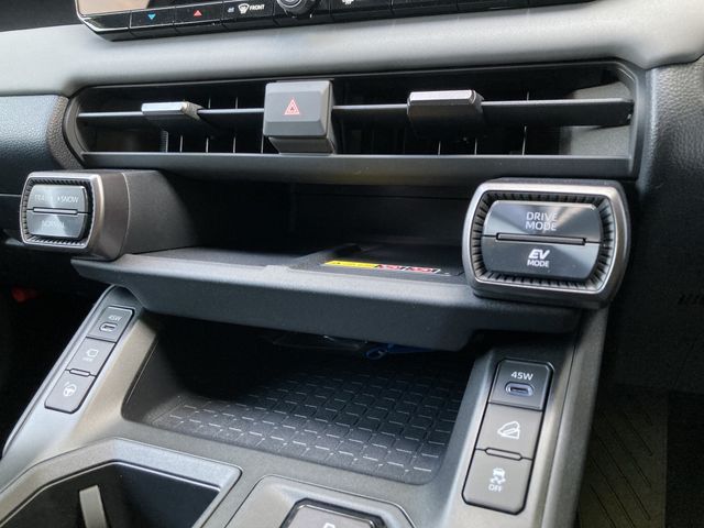 TOYOTA RAV4 HYBRID 4WD 2026 Image 31