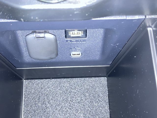 TOYOTA RAV4 HYBRID 4WD 2026 Image 31