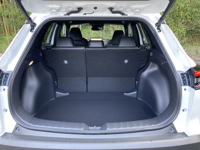 TOYOTA COROLLA CROSS HYBRID 2026 Image 31