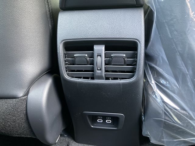 TOYOTA COROLLA CROSS HYBRID 2026 Image 31