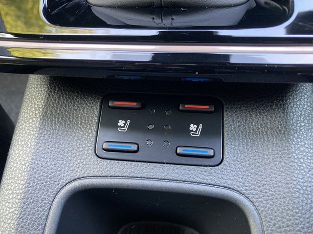 TOYOTA COROLLA CROSS HYBRID 2026 Image 31