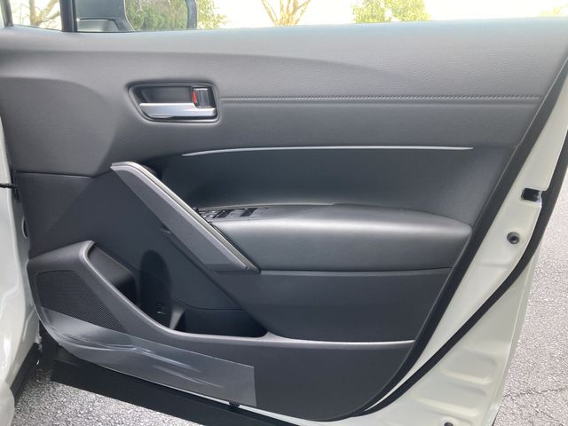 TOYOTA COROLLA CROSS HYBRID 2026 Image 31