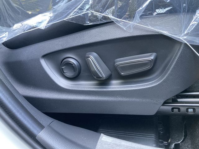 TOYOTA COROLLA CROSS HYBRID 2026 Image 31