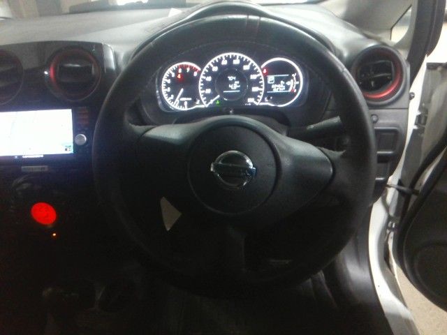 NISSAN NOTE 2016 Image 31