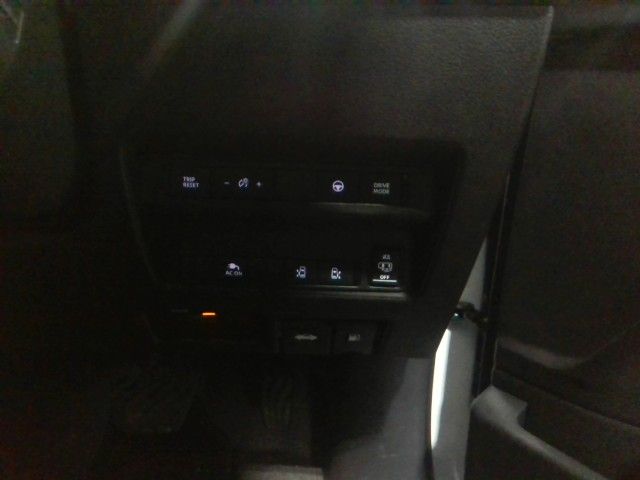 NISSAN SERENA  WG 4WD 2025 Image 31