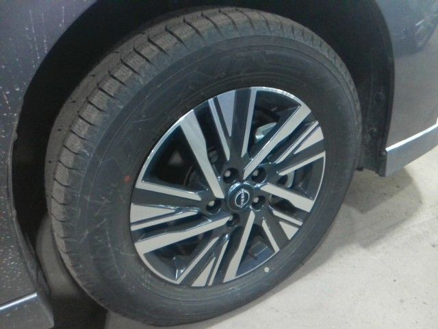 NISSAN SERENA  WG 4WD 2025 Image 31