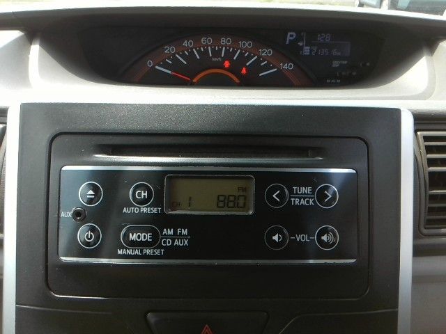 DAIHATSU TANTO 2015 Image 31