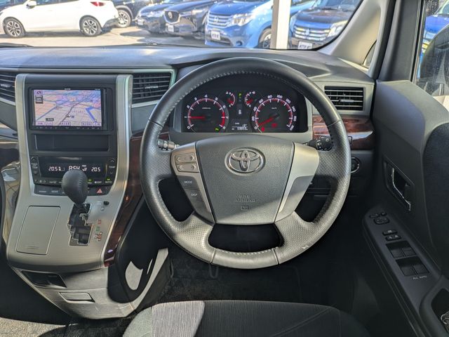 TOYOTA ALPHARD 2013 Image 31