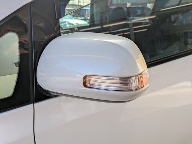 TOYOTA ALPHARD 2013 Image 31