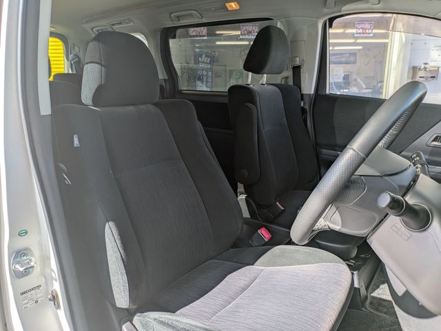 TOYOTA ALPHARD 2013 Image 31