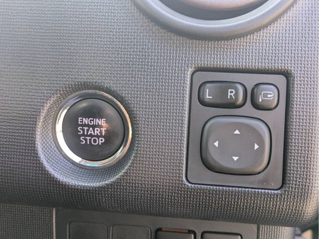 TOYOTA PORTE 2017 Image 31