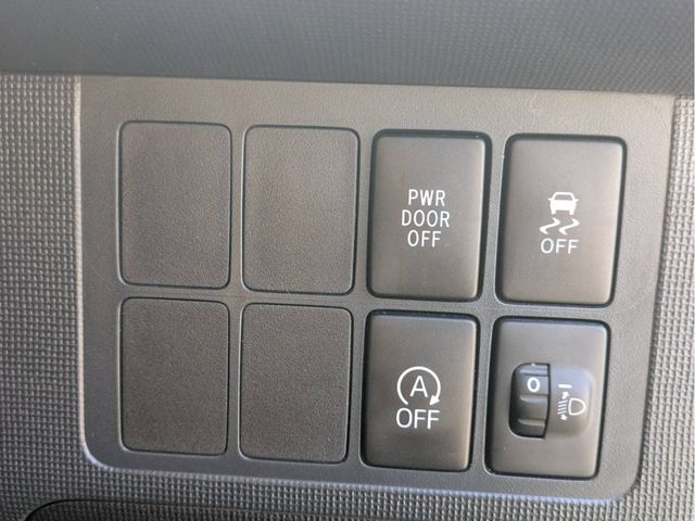 TOYOTA PORTE 2017 Image 31