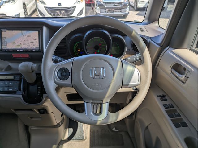 HONDA N BOX 2013 Image 31