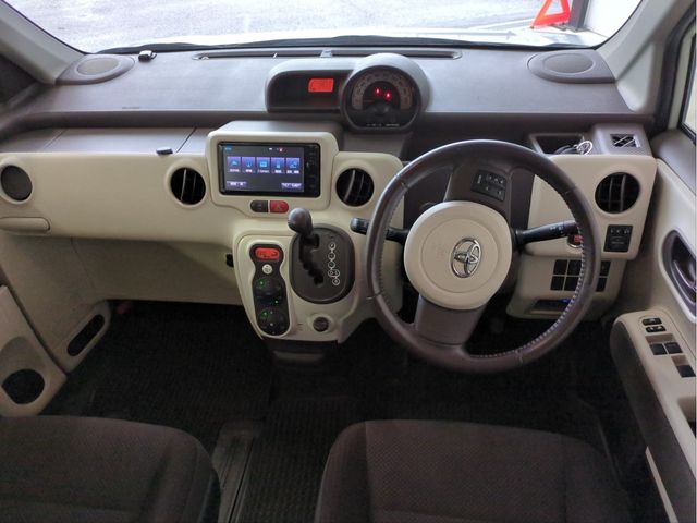 TOYOTA SPADE 2013 Image 31