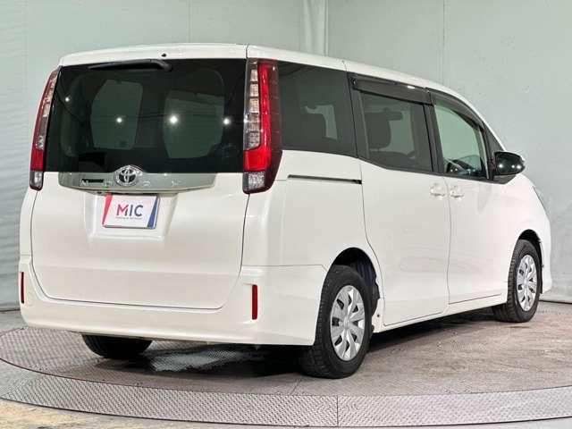 TOYOTA NOAH 2014 Image 31