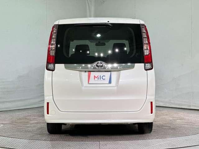 TOYOTA NOAH 2014 Image 31