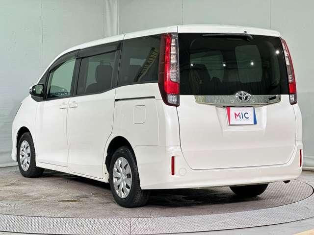 TOYOTA NOAH 2014 Image 31