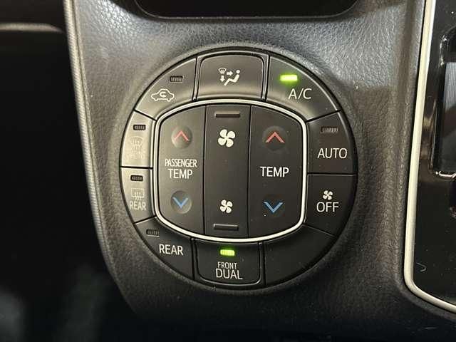 TOYOTA NOAH 2014 Image 31