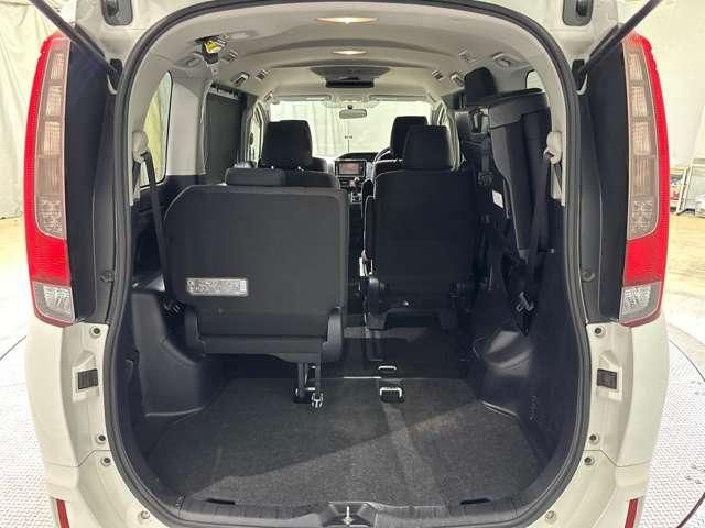 TOYOTA NOAH 2014 Image 31