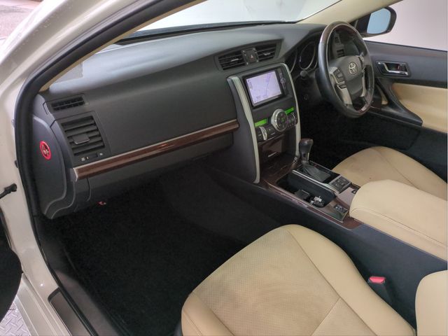 TOYOTA MARK X 2013 Image 31