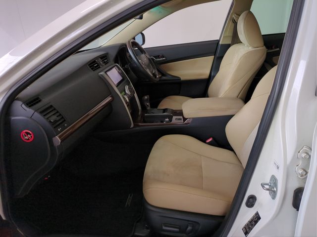 TOYOTA MARK X 2013 Image 31