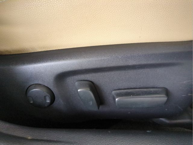 TOYOTA MARK X 2013 Image 31