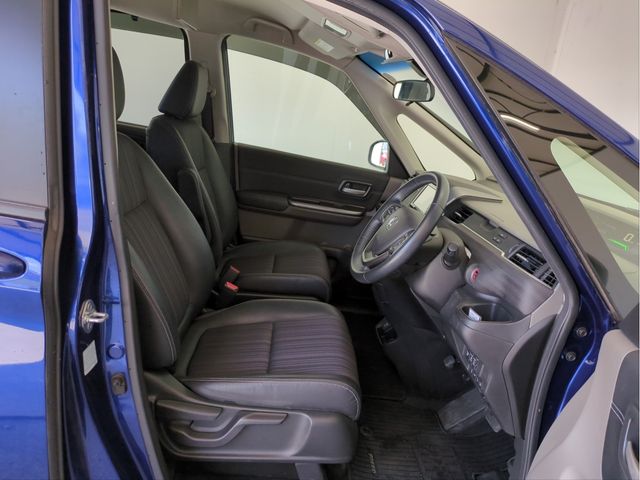 HONDA FREED HYBRID 2017 Image 31