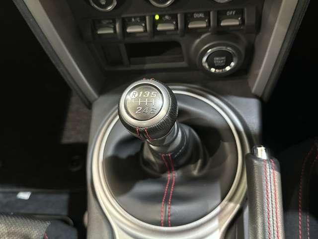 TOYOTA 86 2012 Image 31