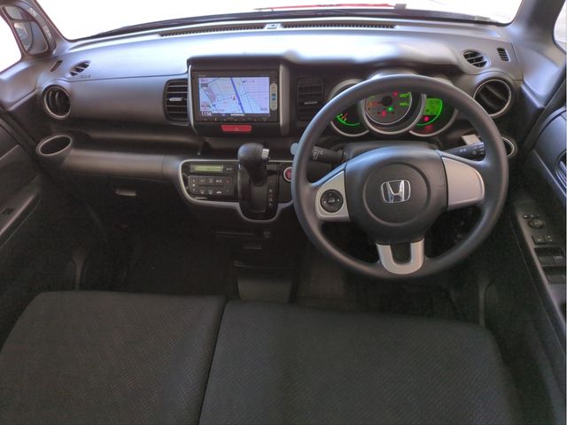 HONDA N BOX 2013 Image 31