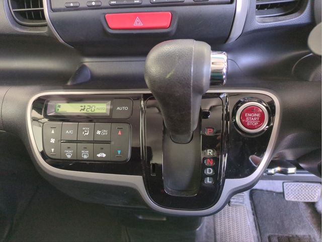 HONDA N BOX 2013 Image 31