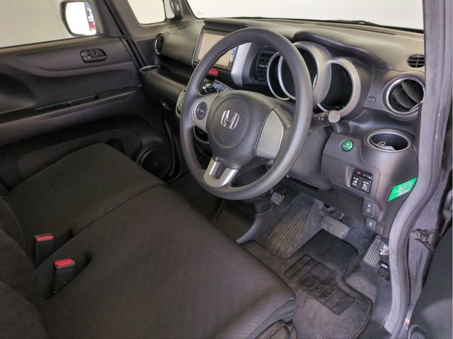 HONDA N BOX 2013 Image 31