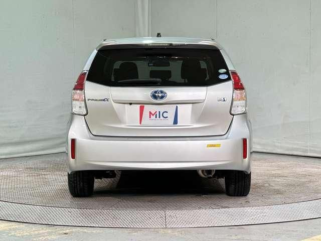 TOYOTA PRIUS ALPHA 2015 Image 31