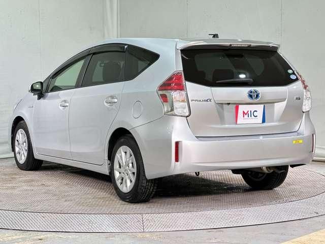 TOYOTA PRIUS ALPHA 2015 Image 31