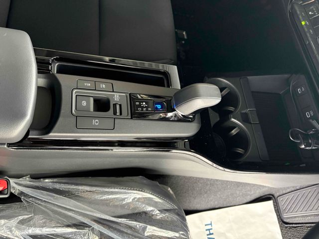 TOYOTA PRIUS 2025 Image 31