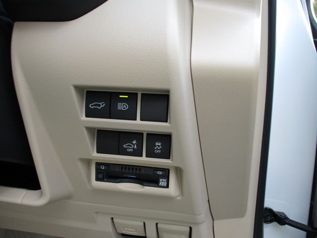 TOYOTA LANDCRUISER WAGON 2023 Image 31