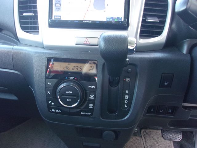 SUZUKI SPACIA 2014 Image 31