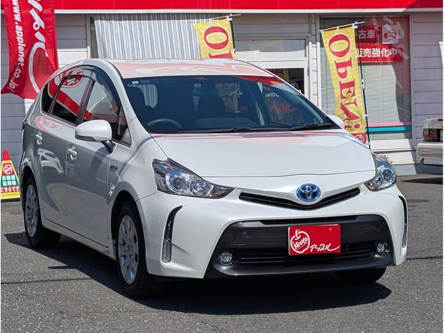 TOYOTA PRIUS ALPHA 2017 Image 31