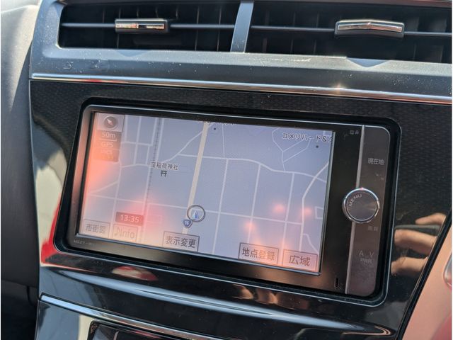 TOYOTA PRIUS ALPHA 2017 Image 31