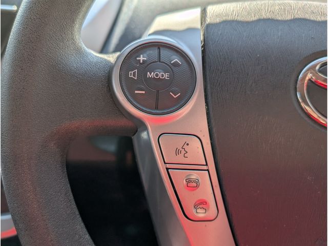 TOYOTA PRIUS ALPHA 2017 Image 31