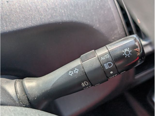 TOYOTA PRIUS ALPHA 2017 Image 31