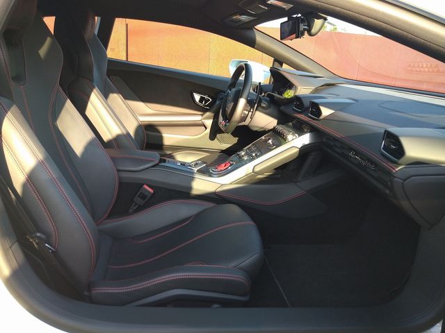 LAMBORGHINI HURACAN 2015 Image 31